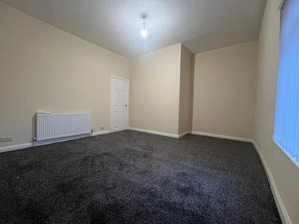 Master Bedrooom