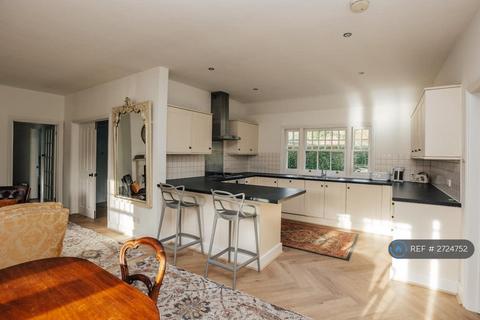 undefined, The Laurels, Henley-On-Thames, RG9