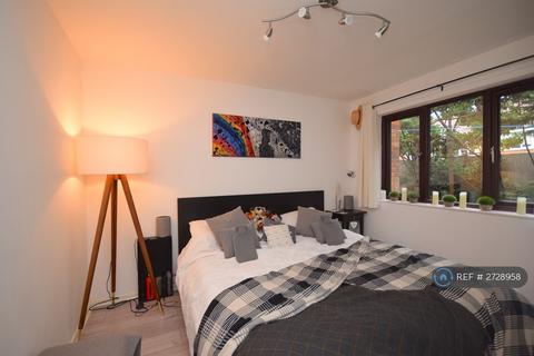 undefined, Kipling Drive, London, SW19