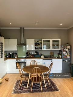 1 bedroom flat to rent, Streatham Common North, London, SW16