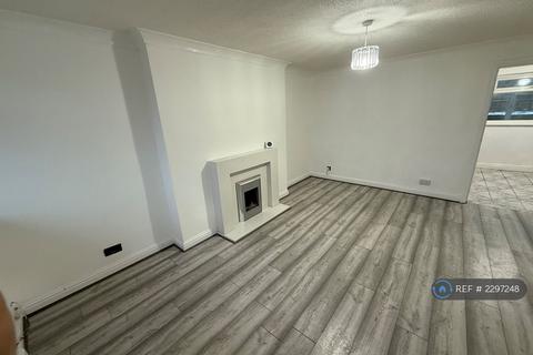 3 bedroom semi-detached house to rent, Brooks End, Rochdale, OL11