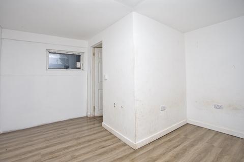 4 bedroom semi-detached house for sale, St. Georges Avenue, Herne Bay, Kent, CT6