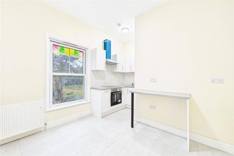 undefined, Flat 6, Newbury House, 237 Andover Road, Newbury, Berkshire, RG14