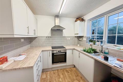 3 bedroom house to rent, The Martells, Barton on Sea, New Milton, BH25