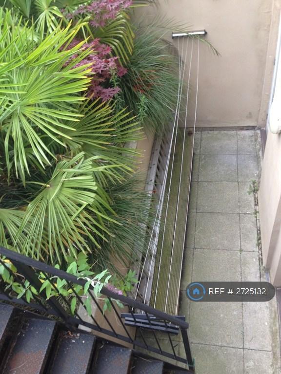 Courtyard For Bedroom 1