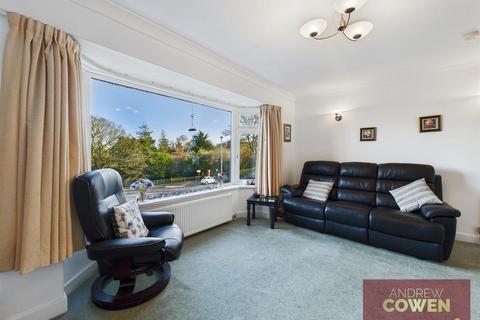 2 bedroom apartment for sale, North Leas Avenue, Scarborough YO12