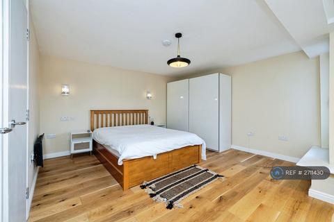 1 bedroom flat to rent, Wapping High Street, London, E1W