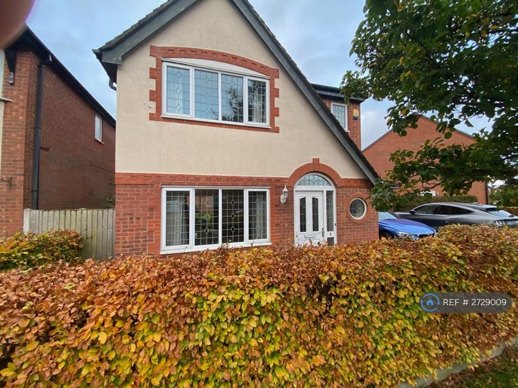 Front With Garage &amp; Private Parking