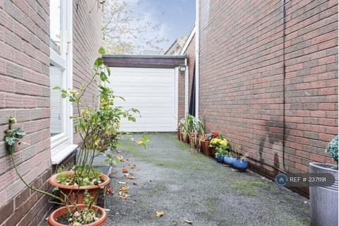 undefined, Nelson Way, Grimsby, DN34