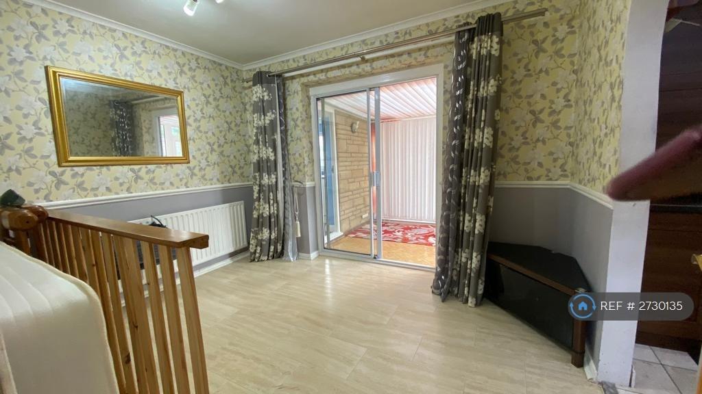 Second Lounge-Dinning Room-2