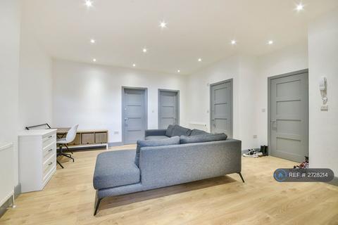 undefined, Tyrwhitt Rd, London, SE4