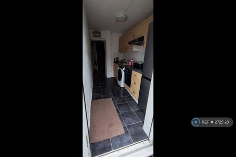 2 bedroom flat to rent, Dawley Road, Hayes, UB3