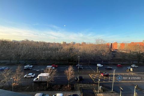 2 bedroom flat to rent, Block C Alto, Salford, M3