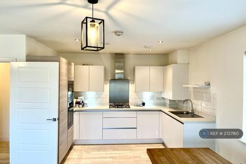 2 bedroom flat to rent, Frost Close, Swanscombe, DA10