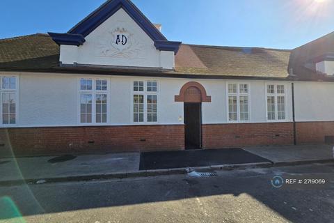undefined, Smyths Close, Bristol, BS11
