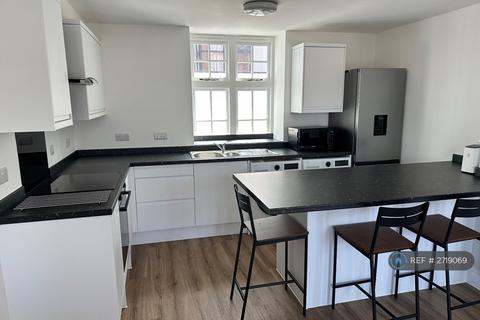 undefined, Smyths Close, Bristol, BS11