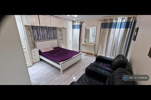 undefined, Gaysham Avenue, Ilford, IG2