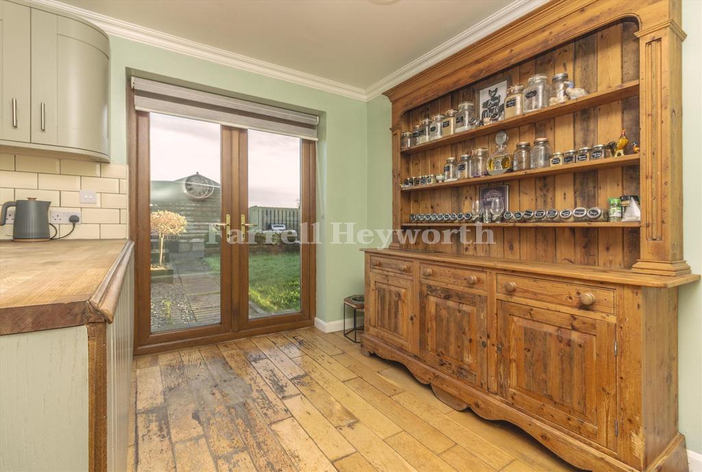 Kitchen b