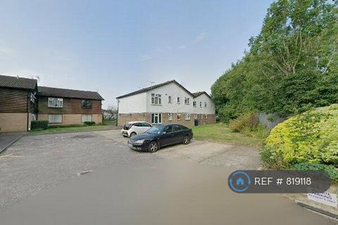 1 bedroom flat to rent, Holmedale, Slough, SL2