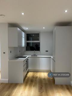 2 bedroom flat to rent, St. Johns Road, London, SE20