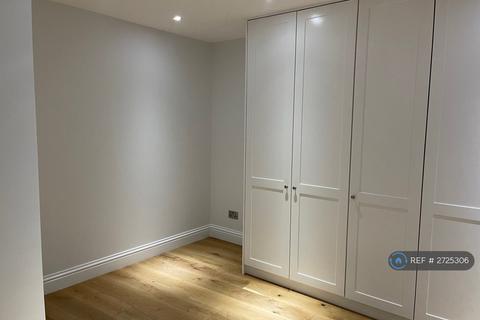 2 bedroom flat to rent, St. Johns Road, London, SE20
