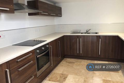 2 bedroom flat to rent, Croxteth Road, Liverpool, L8