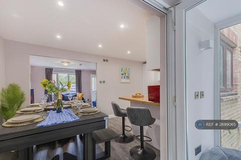 undefined, Brayton Court, Shenley Lodge, Milton Keynes, MK5