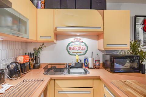 2 bedroom flat for sale, Barleyfield Mews, Burnley BB12