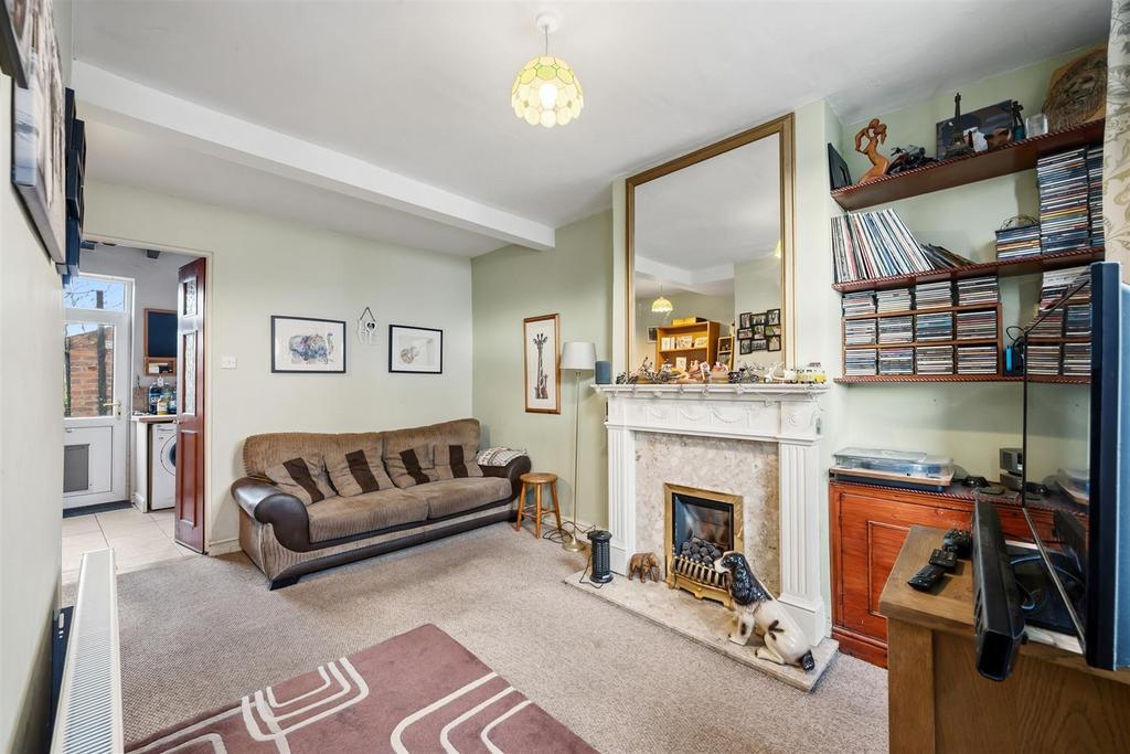 Lounge - fireplace.jpg