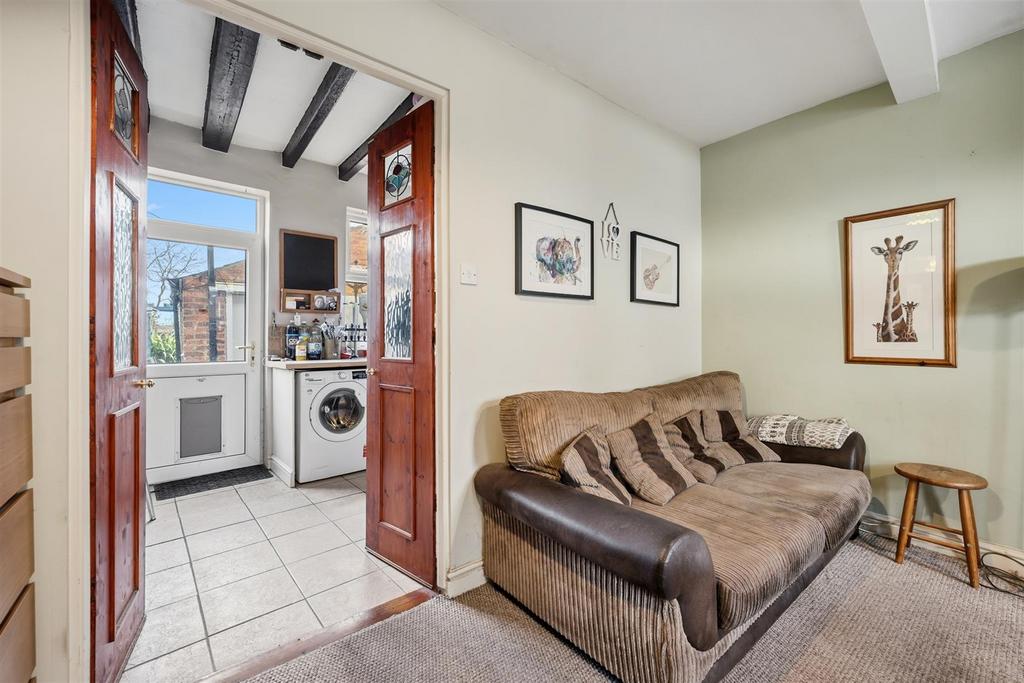 Lounge and doors to Kitchen.jpg