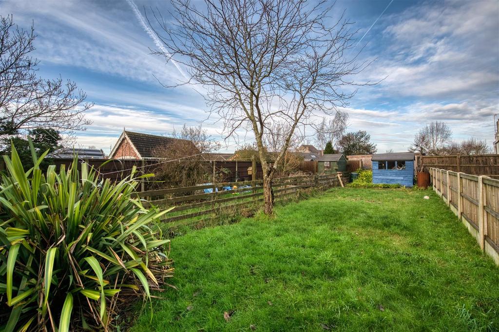 Garden - lawn and shed.jpg