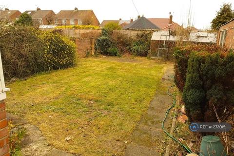 3 bedroom semi-detached house to rent, Honiton Way, Hartlepool, TS25