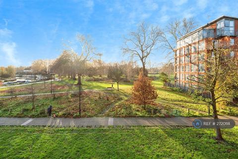 1 bedroom flat to rent, Harry Zeital Way, London, E5