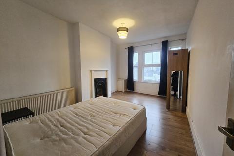 undefined, Garratt Lane, London SW18