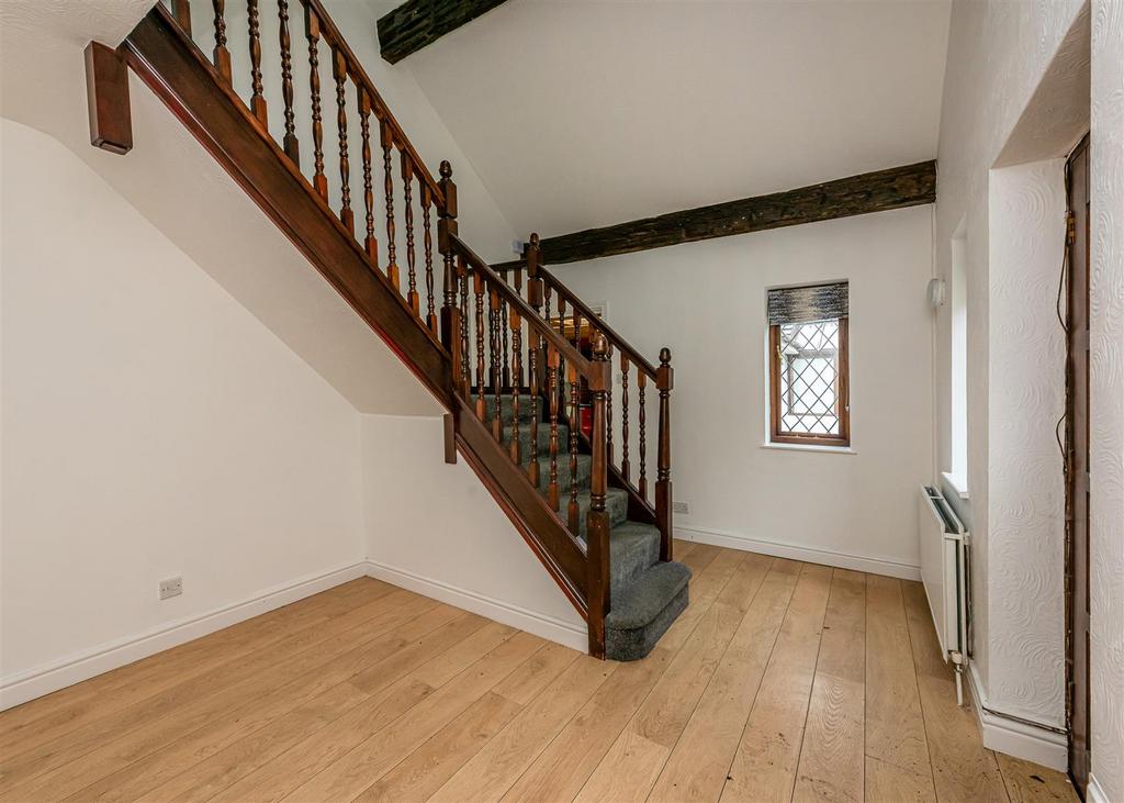 Jackanory Cottage-hall.jpg