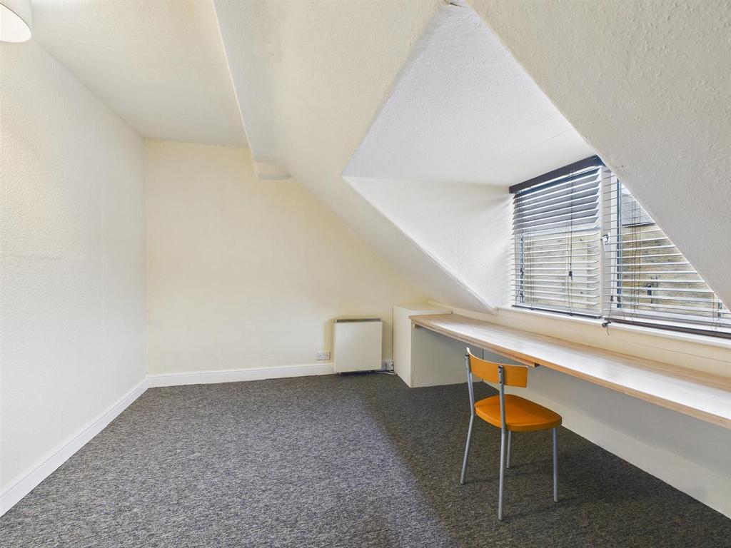 CAM03145 G0-PR0302-STILL008.jpg