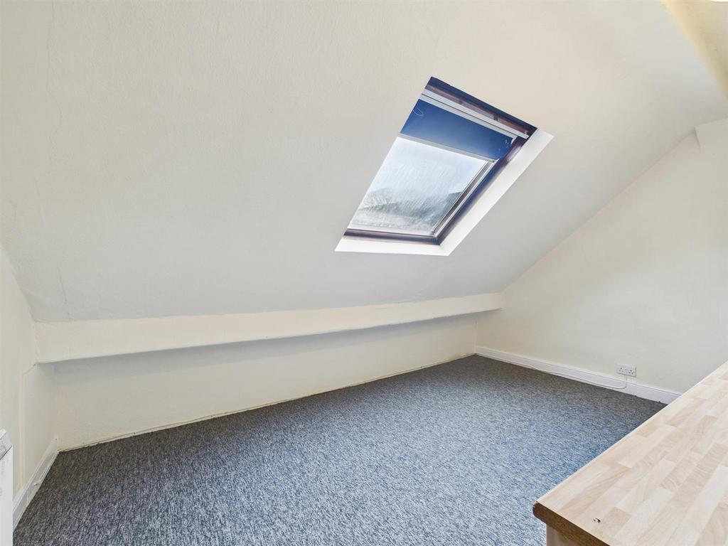 CAM03145 G0-PR0302-STILL009.jpg