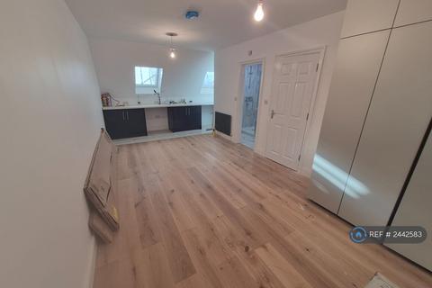 4 bedroom flat to rent, Allen Road, London  N168ry, N16