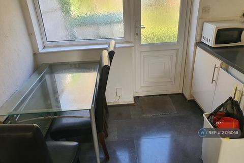 undefined, Linden Court, Luton, LU2