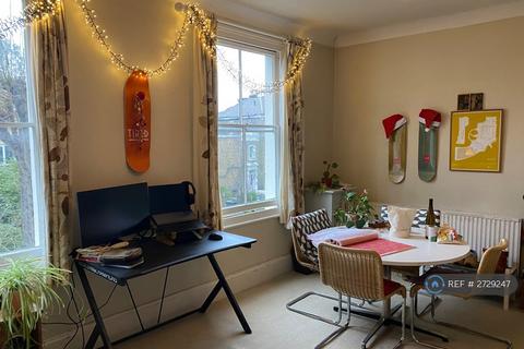 1 bedroom flat to rent, Brockley, London, SE4