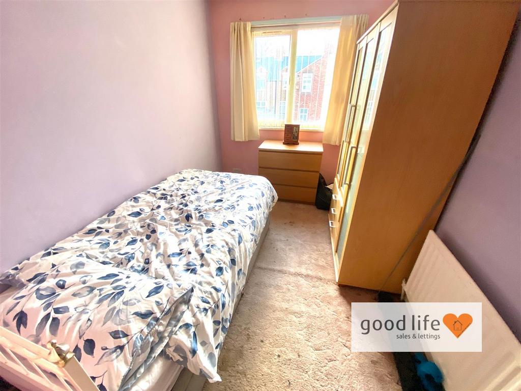 20251213 133348739 i OS98hastingsstreet.jpg