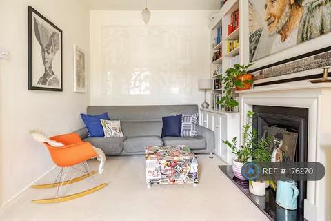 undefined, Trinity Green, London, E1