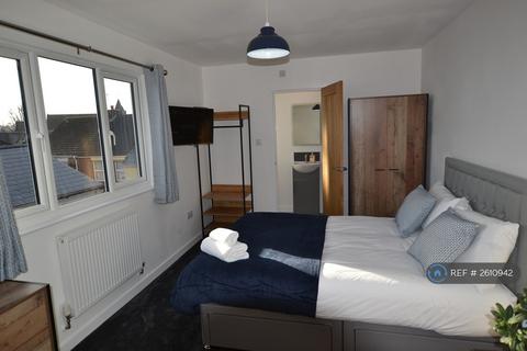 undefined, Meadow Road, Salisbury, SP2