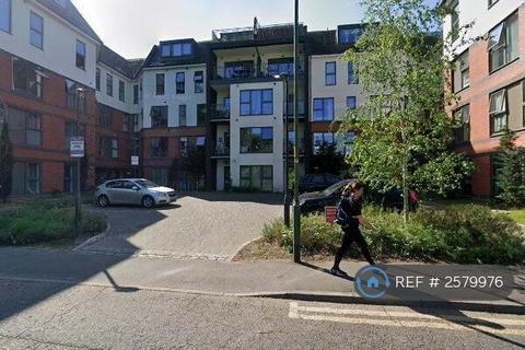 undefined, Green Side Views, Mitcham, CR4