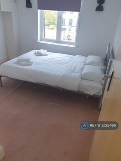 undefined, London Road, Brentford, TW8