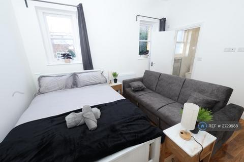 undefined, Emmanuel House, South Croydon, CR2