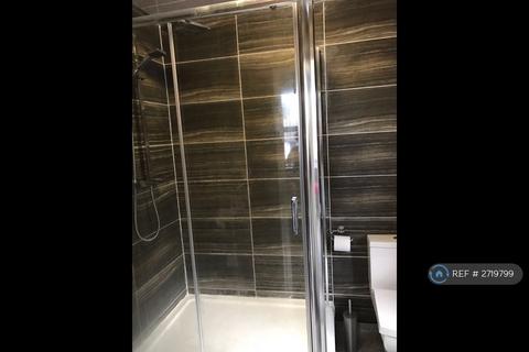 undefined, Roundhay Road, Leeds, LS8