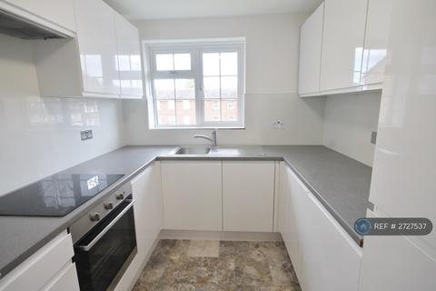 Waters Drive, Staines-Upon-Thames, TW18