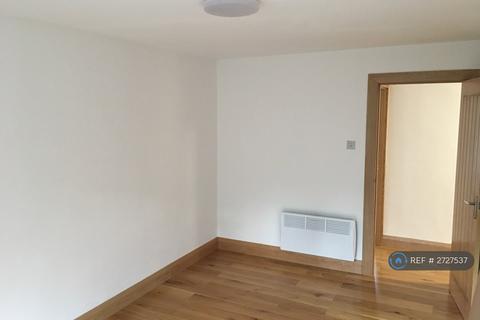 undefined, Waters Drive, Staines-Upon-Thames, TW18