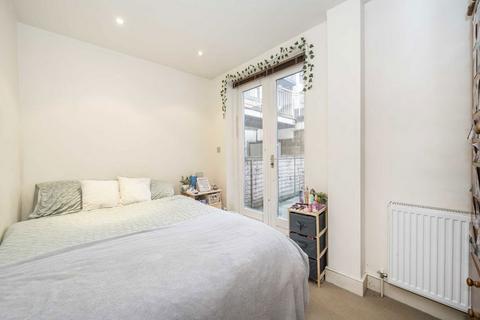 2 bedroom flat for sale, Kilburn Lane, London W10